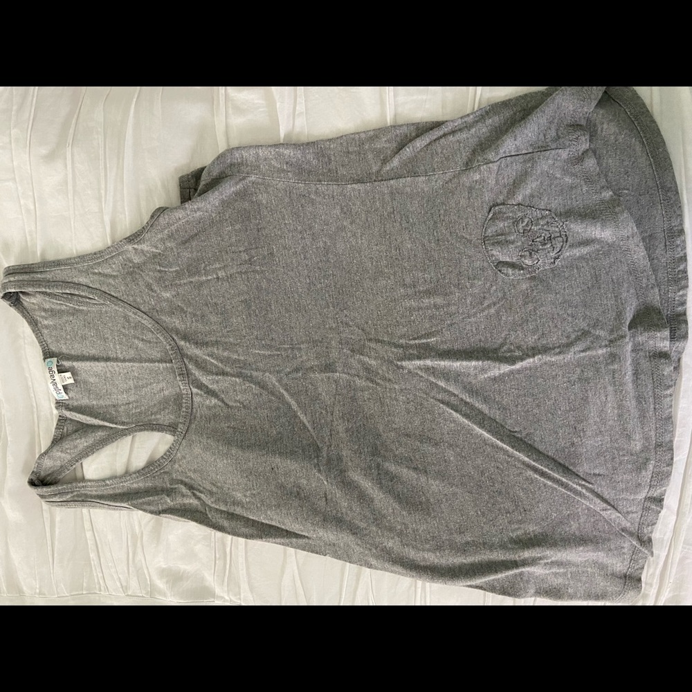 cute cotton tank top with skull detail! size small
